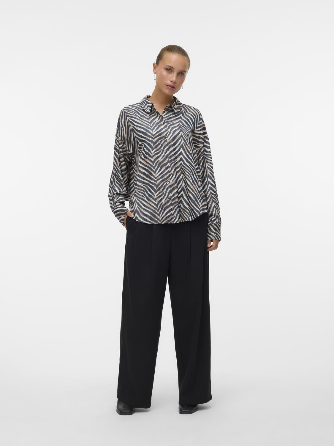 VMVINA Shirt - Black - VERO MODA & VILA Bergvik